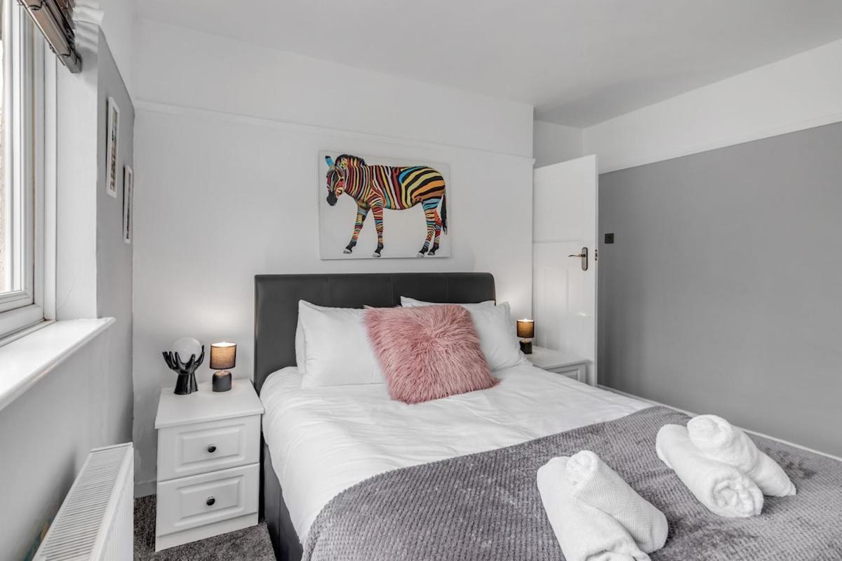 4Br Long Stays Free Parking High Speed Wi-Fi Horsford Exterior photo